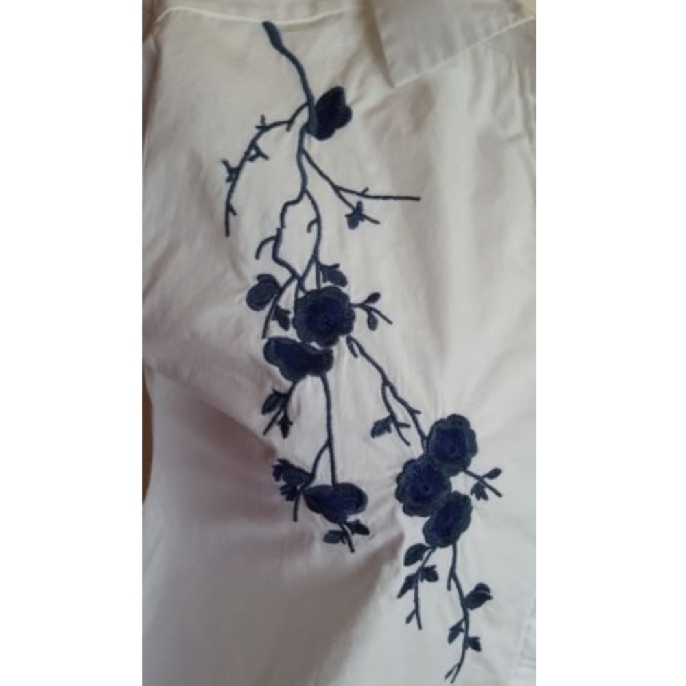 NWOT SOFT SURROUNDINGS Alexandria Embroidered Button Down White Shirt PS - Picture 2 of 8